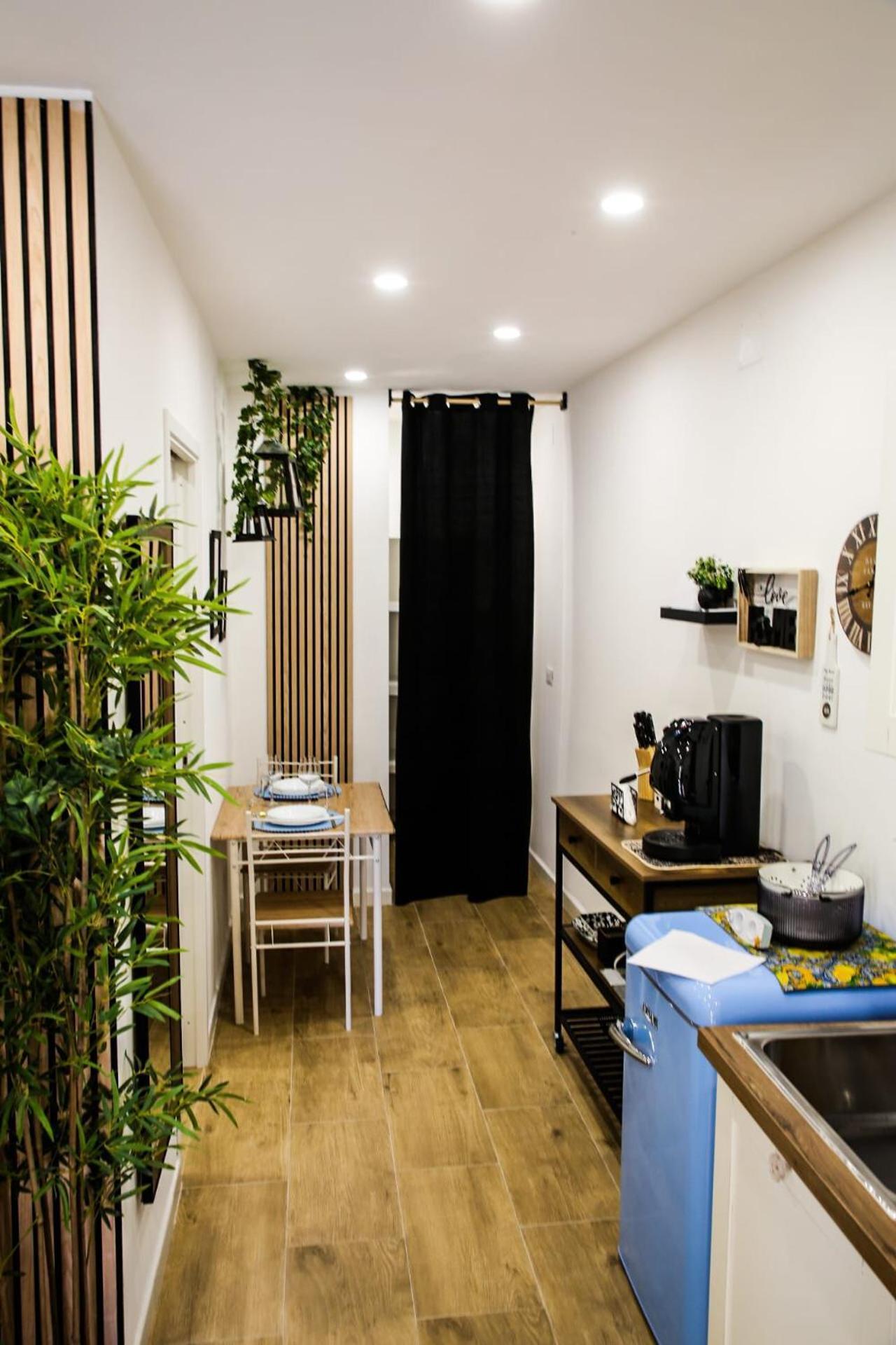 Scillo House *